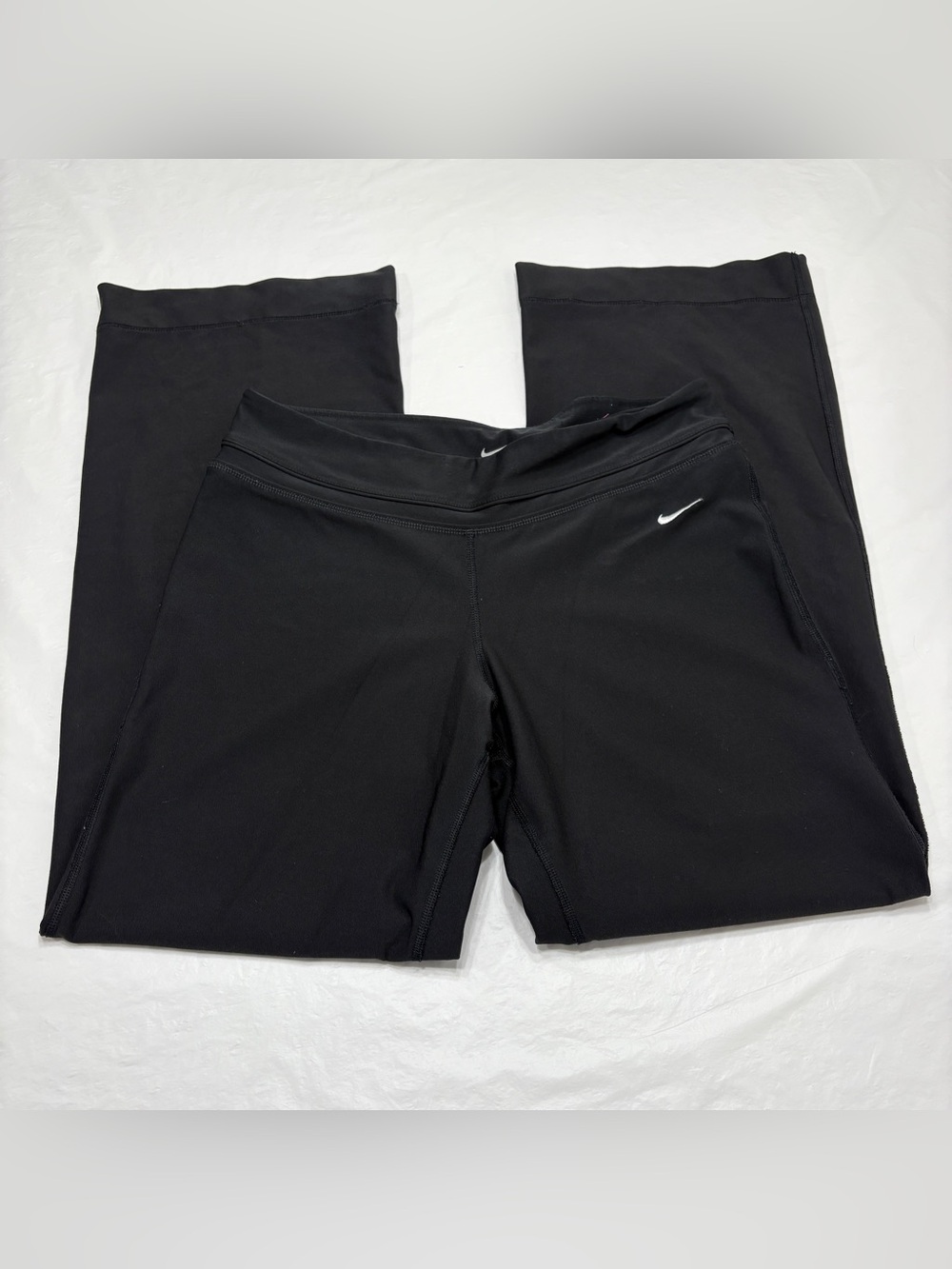 Nike Dri Fit Black Wide Leg Athletic Yoga Pants Women’s Medium Short